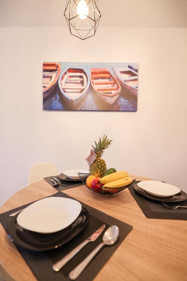 Apartamento Coco Pirovac Exterior foto